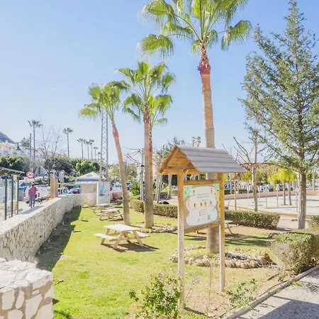 Holiday home Cubo's Berrocalas Cartama