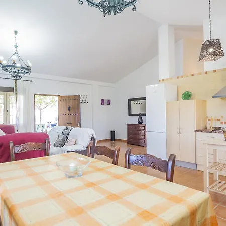 Cubo's Berrocalas Holiday home
