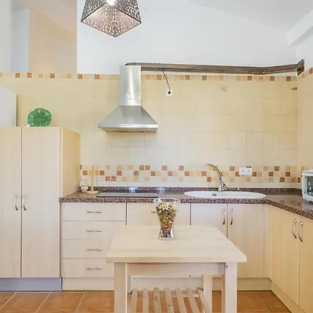 Holiday home Cubo's Berrocalas Cartama